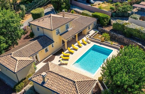 Flayosc Villa | Villa "La Bastide au Soleil" with Private Pool, Wi-Fi, and Air Conditioning
