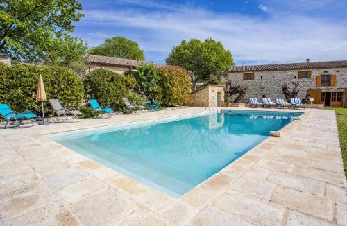 Aubussargues Villa | Villa Le Vieux Mas by Villa Plus