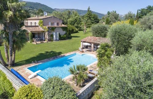Tourrettes-sur-Loup Villa | Villa les Berguieres