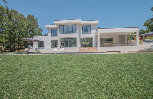 Chateauneuf-Grasse Villa | Villa Les Colles, magnificent NEW NEW property.