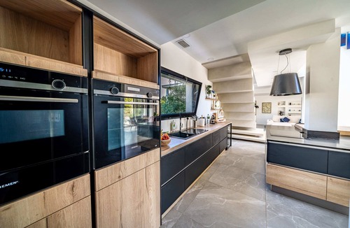 Saint-Jean-de-Cuculles House | Villa Loupaia - Luxury - Swimming pool - Gym - Sauna