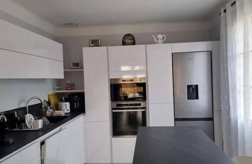 Grans Villa | Villa located a 10-minute walk from the charming Provençal village of GRANS
