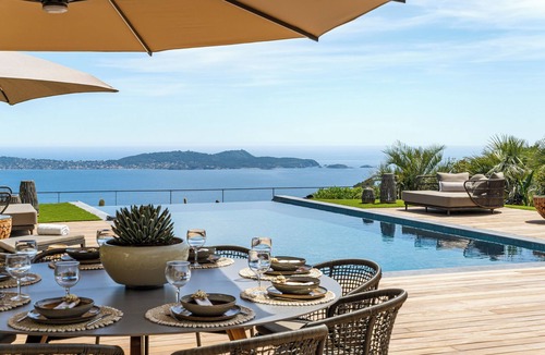 Hyeres Villa | Villa Mahina - Magnificent, with swimming pool, bar, fitness, sauna 10 min from the beach