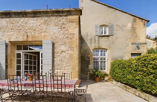 Maussane-les-Alpilles House | Villa Maussane-les-Alpilles, 2 bedrooms, 4 persons
