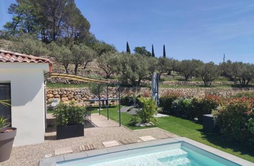 Lorgues Apartment | Villa Maya Blanca entre côte d́́́ Azur et gorges du Verdon et recharge voiture électrique