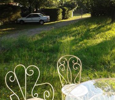 Tourrettes-sur-Loup Apartment | Villa Minouchka