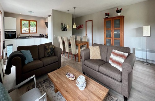 Felines-Minervois Villa | Villa near Carcassonne with Heated Pool