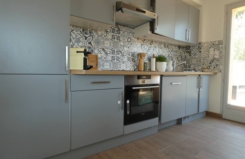Caremeau House | Villa - Nimes - 4/6pers - jacuzzi - 2 terraces - WIFI