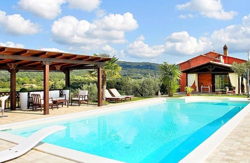 Roccastrada Villa | Villa Norma, fully refundable with voucher*: An elegant and welcoming two-story villa located on top of a small hill, with Free WI-FI.