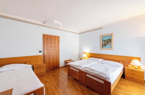 Romeno Hotel | VILLA NUOVA