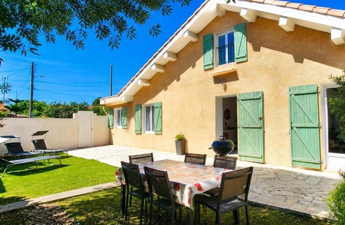 Narbonne Villa | Villa Papillons Narbonne 'Jardin & Clim' 'Proche Centre & Plages'