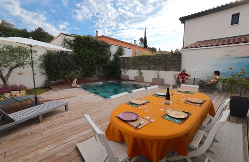 Aigues-Vives Villa | Villa Piscine Contemporaine en Camargue