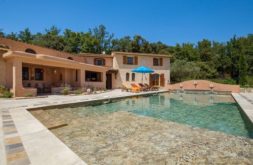 Seillans Villa | Villa 'Propriété Fontaine Margo': Peaceful Retreat with Mountain Views