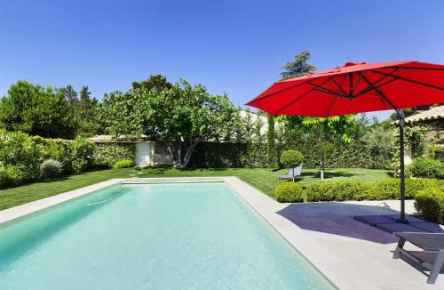 Eygalieres House | Villa rénovée à Eygalières avec piscine chauffée - FR-1-599-19