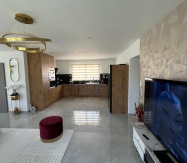 Cavaillon Villa | Villa S
