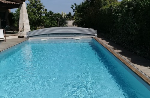 Mas-Blanc-des-Alpilles Villa | Villa située en lotissement dans un quartier trés calme