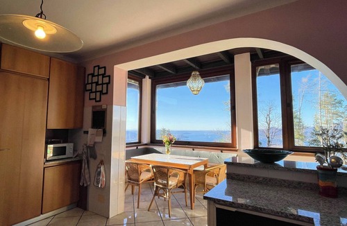 Bee House | Villa Sofia