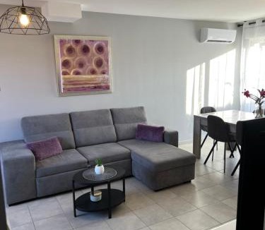 Greoux-les-Bains House | Villa T3 avec SPA jardin clos