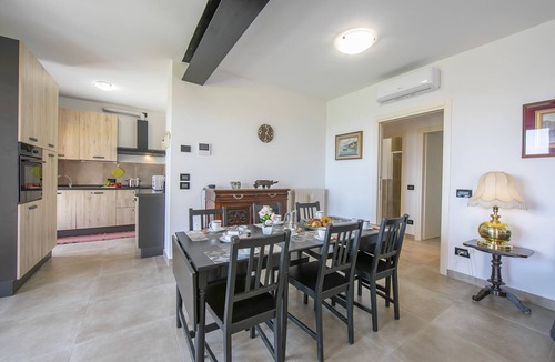 Soiano del Lago House | Villa Teresa Apt Lake Garda View 2BR + Pool (Sleeps 6), Soiano del Lago, Italy