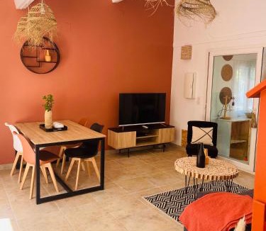 Saint-Cannat House | Villa Terracota en campagne avec jardin