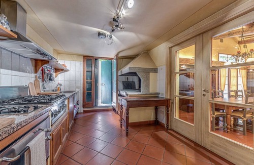Reggello Villa | Villa Vasari - Six Bedroom Villa, Sleeps 12