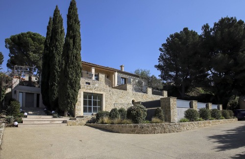 Maussane Villa | Villa with pool in Maussane les Alpilles, incredible view of the valley