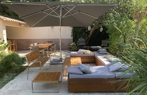 Ceyreste Villa | Villa with 2 pools, summer kitchen, well-tended garden, pétanque court