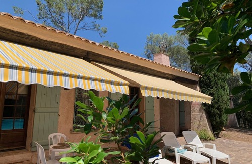 Puget-sur-Argens Villa | Villa with a 12.5 metre swimming-pool, not far from the sea