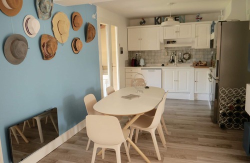 Canet-Plage House | VILLA WITH POOL: WATERFRONT SPIRIT, 1969 feet to the beach