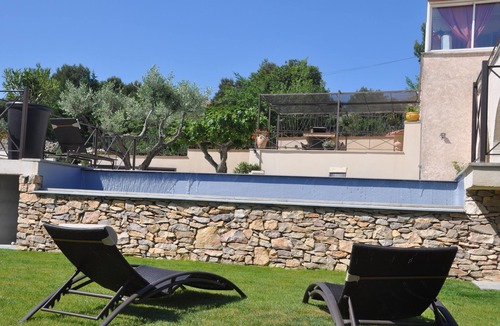 Les 3 Ponts Villa | Villa with heated pool and spa in the quiet garrigue of Nîmes