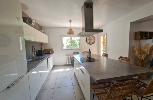 La Crau Villa | Villa with pool and jacuzzi