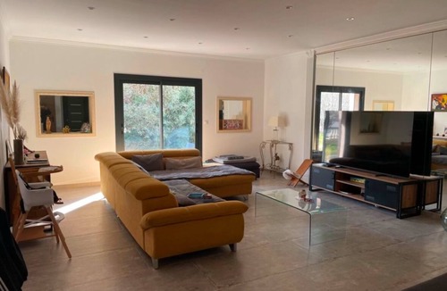 Gardanne Villa | Villa with pool