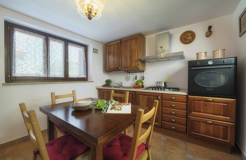 Montegabbione House | Villa with pool in the heart of green Umbria