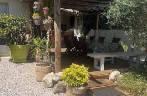 Saint-Gely-du-Fesc Villa | Villa with swimming pool near Montpellier -Sun & Relax for 6 people