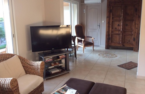 Molleges Villa | Villa with swimming pool near St Remy de Provence, in the Bouches du Rhône