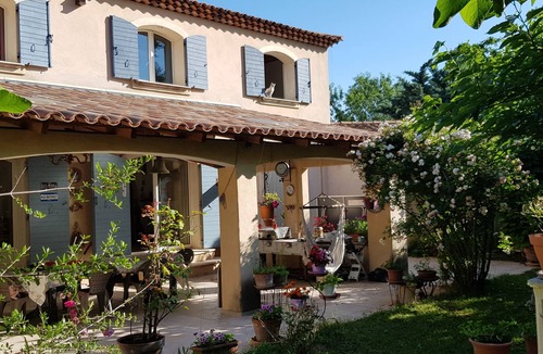 Saint-Cyr-sur-Mer Villa | Villa170 m², 0 vis à vis, land 800 m² fenced swimming pool, 8 mn walk : beach