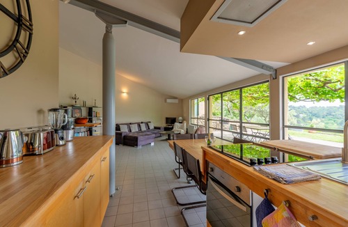 Bonnieux House | Village rental for 4 with heated pool and superb views over the Luberon valley