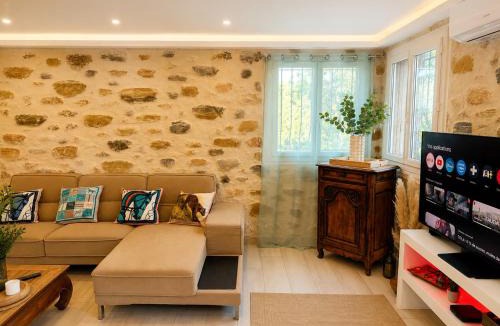 Cabrieres Villa | Villaraya experience