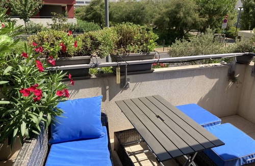 Sete Apartment | VILLEROY seaside apartment on the cliff, 100 m from the beach, with a fountain, 54 m², AIR-CONDITIONED, SWIMMING POOL