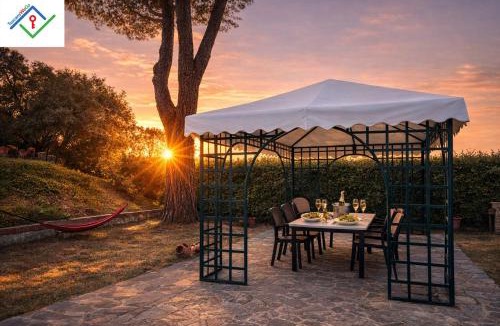 Tavarnelle Val di Pesa Villa | Villino Tre Pini - Piscina Privata Panoramica, Natura & Privacy