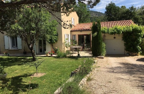 Aiglun House | Vous Serez Seuls Dans une Villa , 100 m2 en RDC Avec Piscine, Terrasses, Jardin