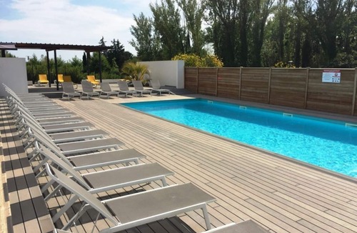 Eguilles Apartment | Voyage au Coeur d'Aix av/Accès Piscine+Terasse!