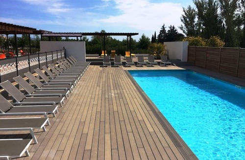 Eguilles Apartment | Voyage au Coeur d'Aix av/Accès Piscine+Terasse!