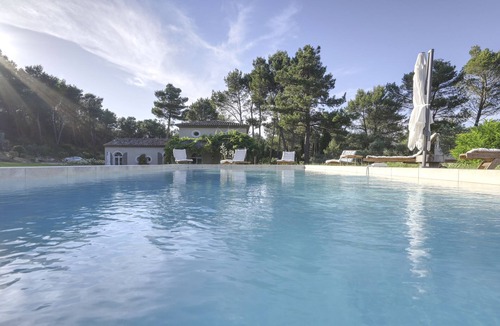 St.-Remy-de-Provence Ski Chalet | Vrbo Property