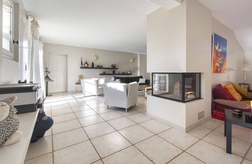 Eygalieres Ski Chalet | Vrbo Property