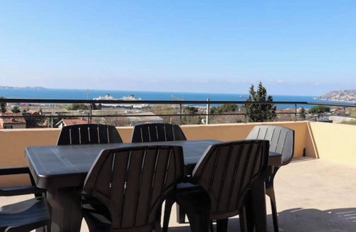 16th Arrondissement Apartment | Vrbo Property