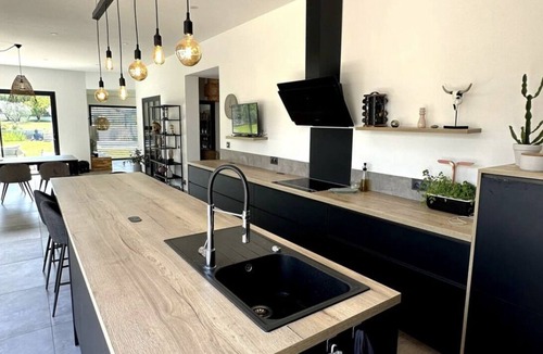 Taillades Villa | Vrbo Property