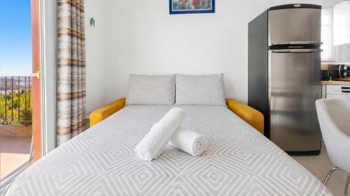 Cavalaire-sur-Mer Apartment | Vue Mer, Piscine, Terrasse Privée et Clim