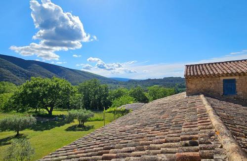 Bonnieux Apartment | Vues imprenables, calme, nature, confort