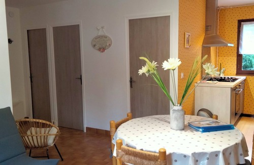 Savines-le-Lac Apartment | Waterfront apartment. 20 m from the beach.